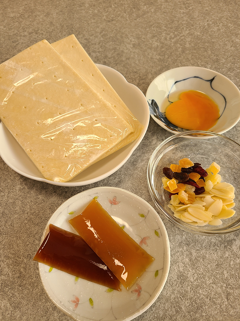 パイシート・卵黄・ようかん・トッピングの材料一式